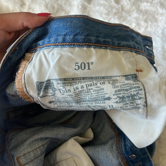 Women’s Levi’s 501’s - Picture 5 of 5